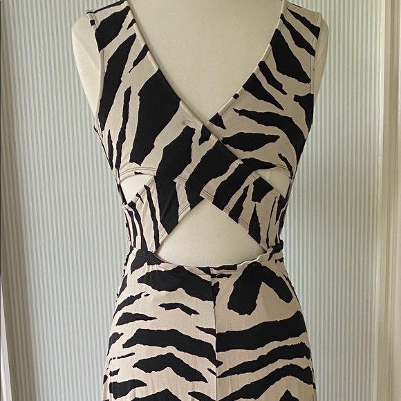 Tracy Reese Dresses & Skirts - Tracy Reese Zebra Print Maxi Dress